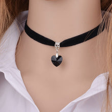 Load image into Gallery viewer, Velvet Woman&#39;s Heart Crystal Pendant Necklace