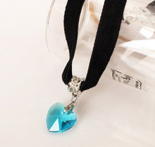 Load image into Gallery viewer, Velvet Woman&#39;s Heart Crystal Pendant Necklace